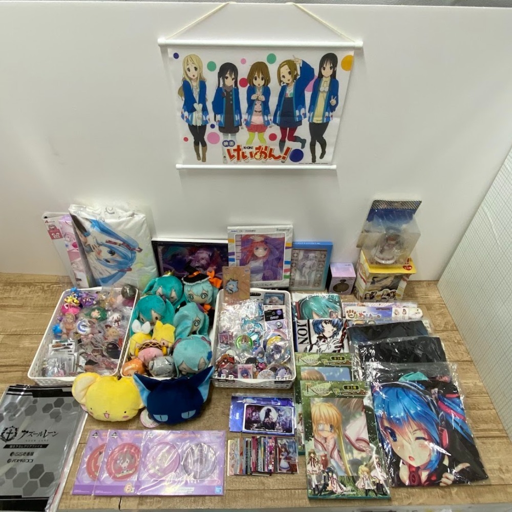 中古】けいおん！超特大びっくりびっぐぬいぐるみ 秋山澪 美品の落札