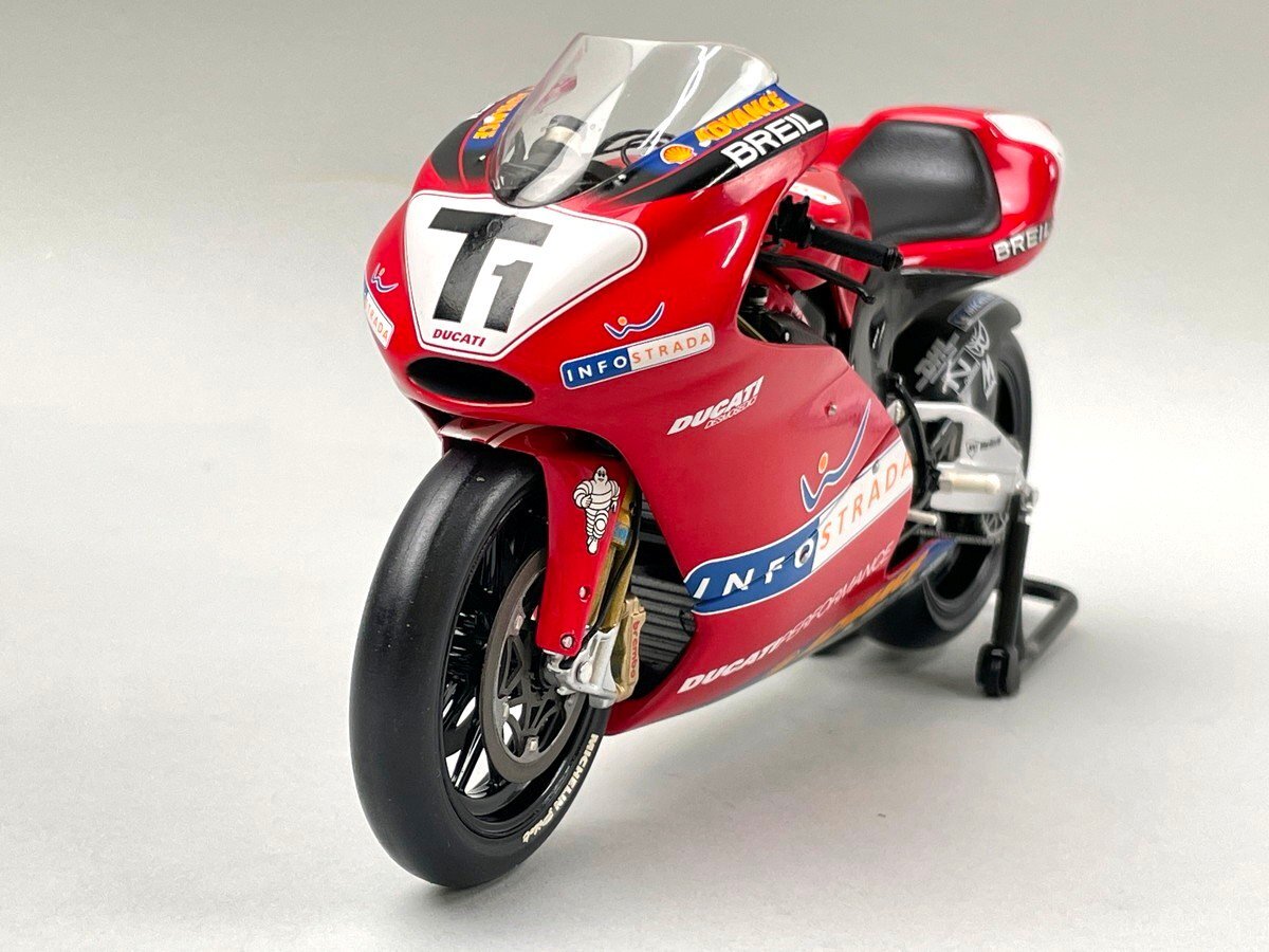 完成品] タミヤ 1/12 ドゥカティ デスモセディチGP4 MotoGP 2004