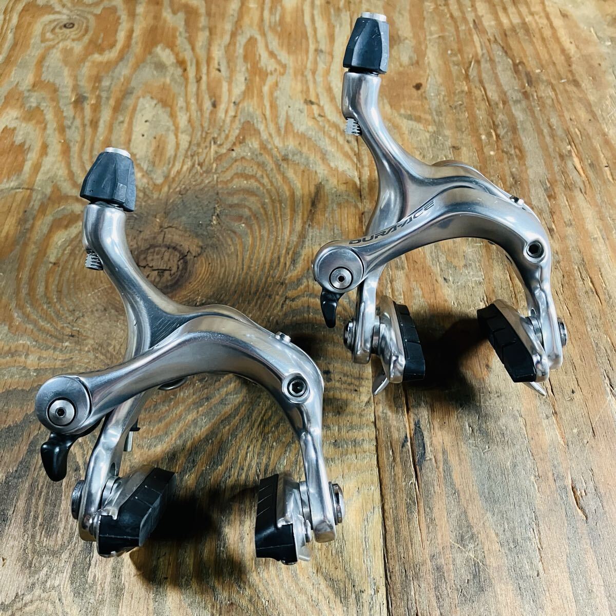新品】3け99☆新品 2点セット シマノ BR-R600 キャリパーブレーキ ☆57