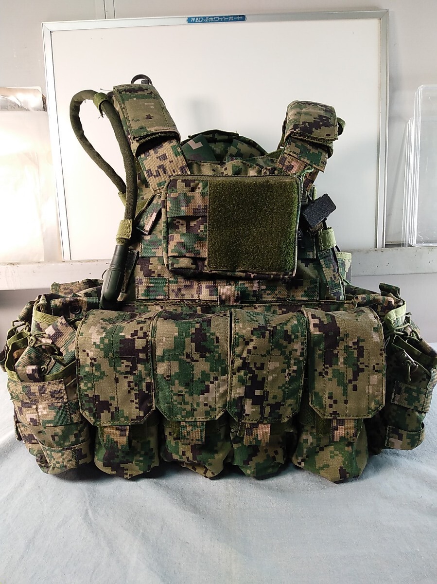 ブタン迷彩　プレートキャリア　軍　dubok ブタン迷彩 プレートキャリア 軍 dubok ブタン迷彩 プレートキャリア