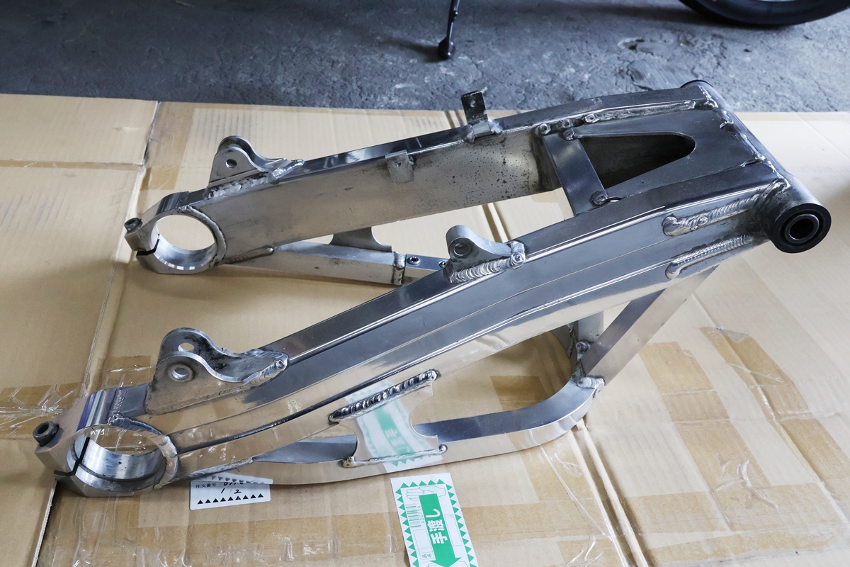 ゼファー400 スイングアーム メッキ、バフ掛け、鏡面、の落札情報詳細