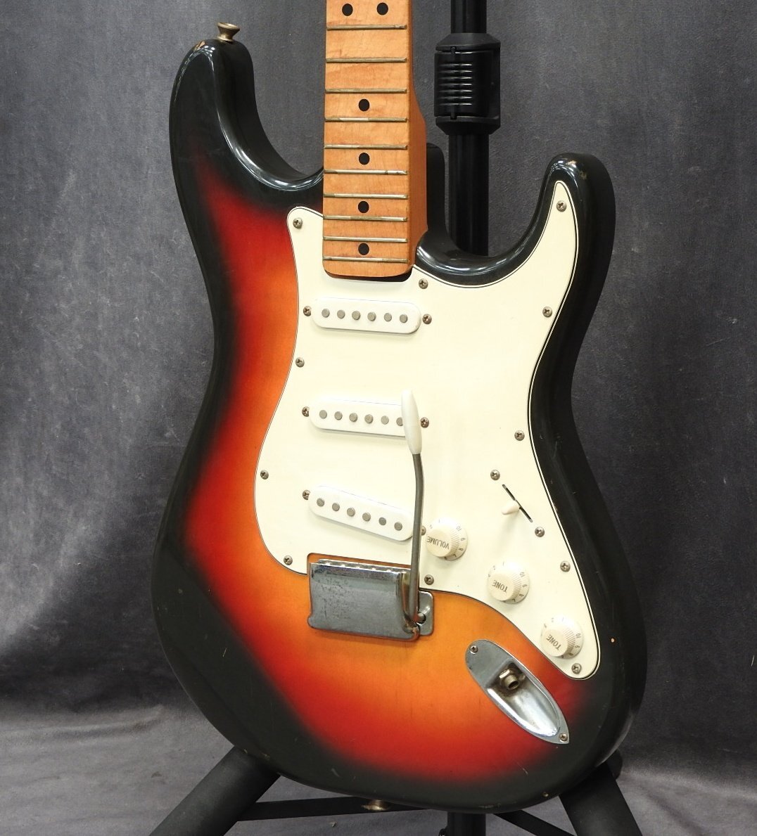 中古】『グヤトーン・ヴァイオリン・ベース』＊Guyatone Violin Bass