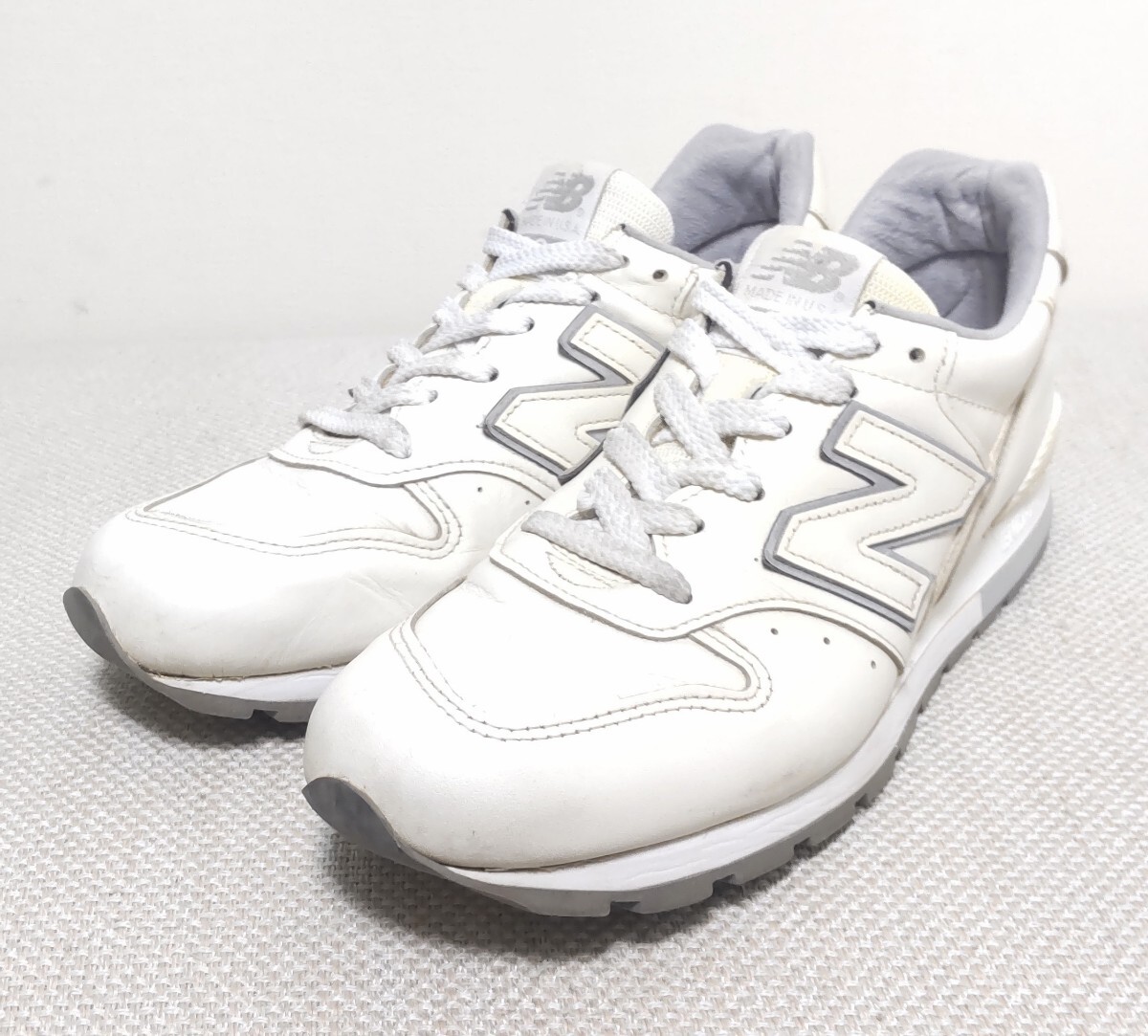 新品】新品箱付き 【ニューバランス 574 28cm】 New Balance ML574DAW 