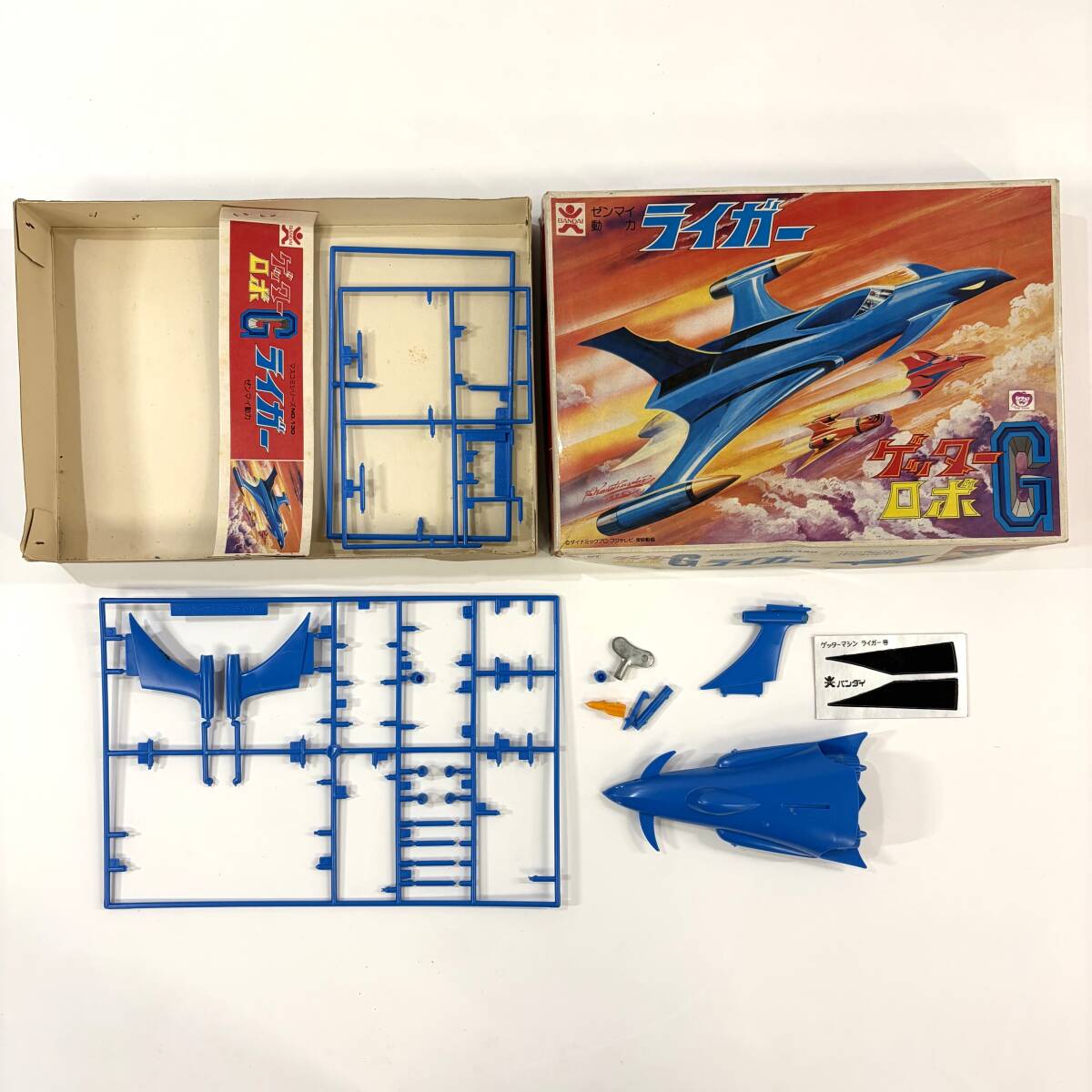 新品】バンダイ「ゲッターロボ」ゲットマシン プラモデル完成品