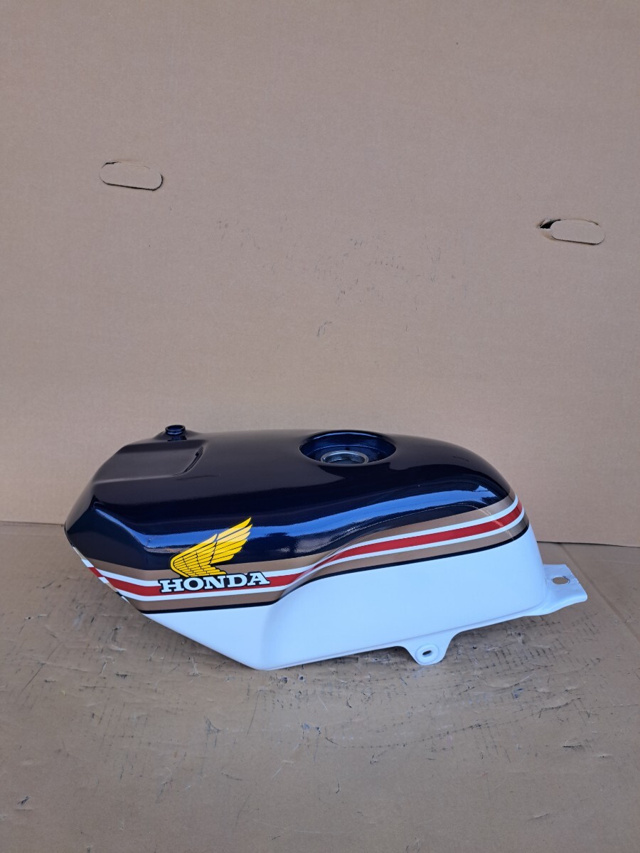 Y19-0543】HONDA CBR400F用 純正タンク 中古品/CBR400タンク/CBRタンク