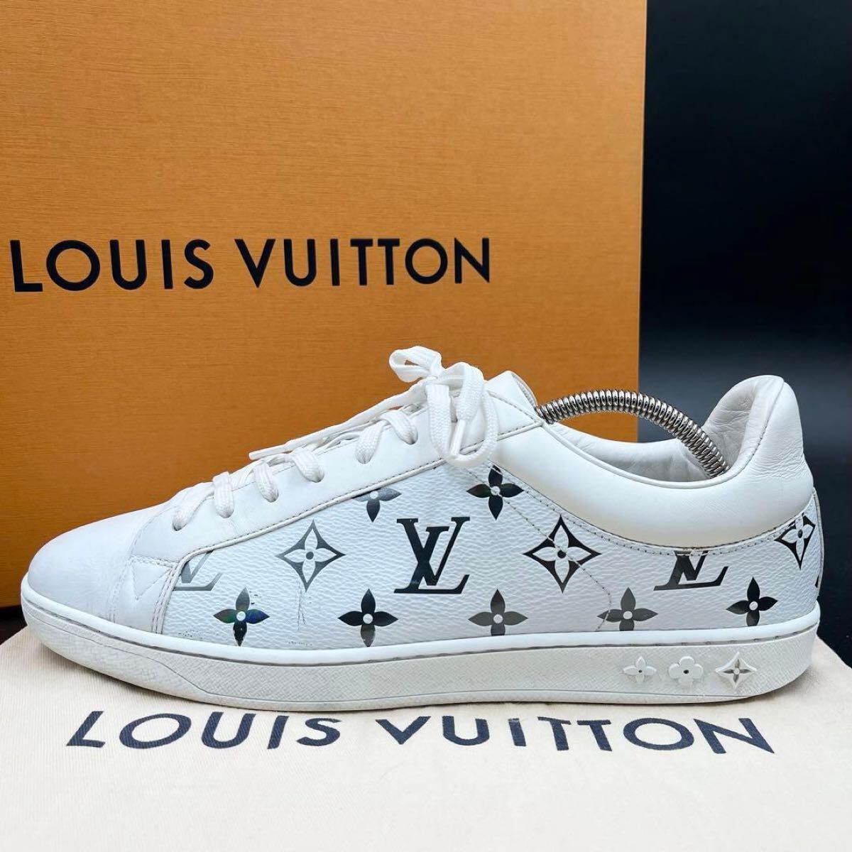 LOUIS VUITTONルイヴィトン ルクセンブルグ・ライン スニーカー