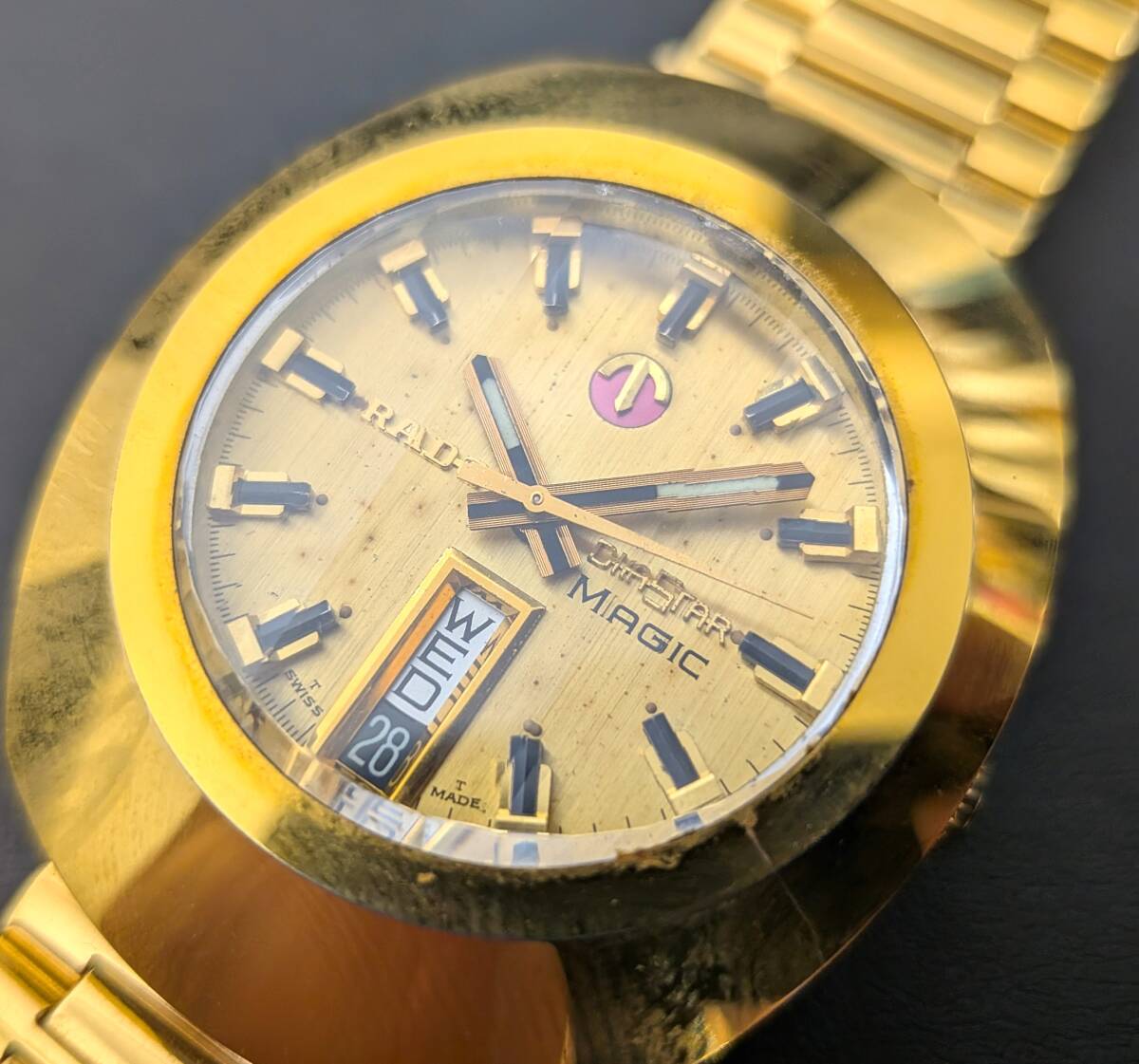 Rado R12995203 【やや傷や汚れあり】★ 【 稼働 】RADO ラドー ダイアスター マジック デイデイト 腕時計 自動巻き ゴールド系の落札情報詳細 ...