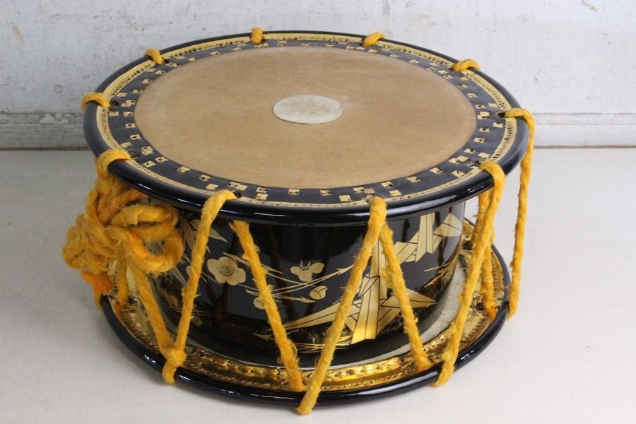 中古】【蓮華】昔の締太鼓 和太鼓 楽器 能楽 歌舞伎 の落札情報詳細