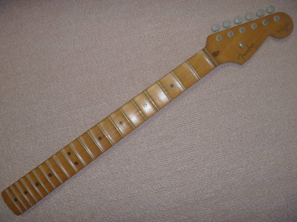 送料込み Yngwie Malmsteen Fender Japan ダック レプリカ レリック