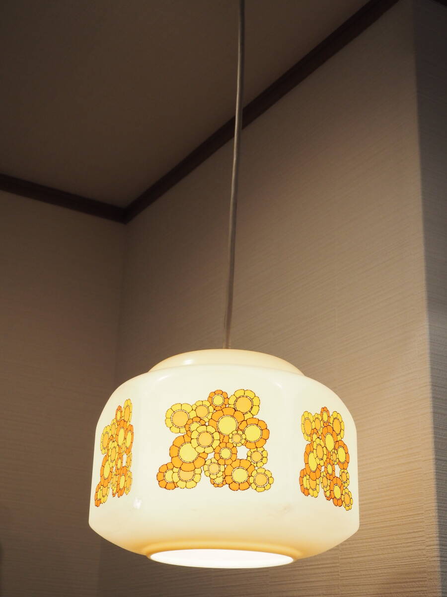 レトロポップ 可愛い花柄のペンダントライト National ナショナル