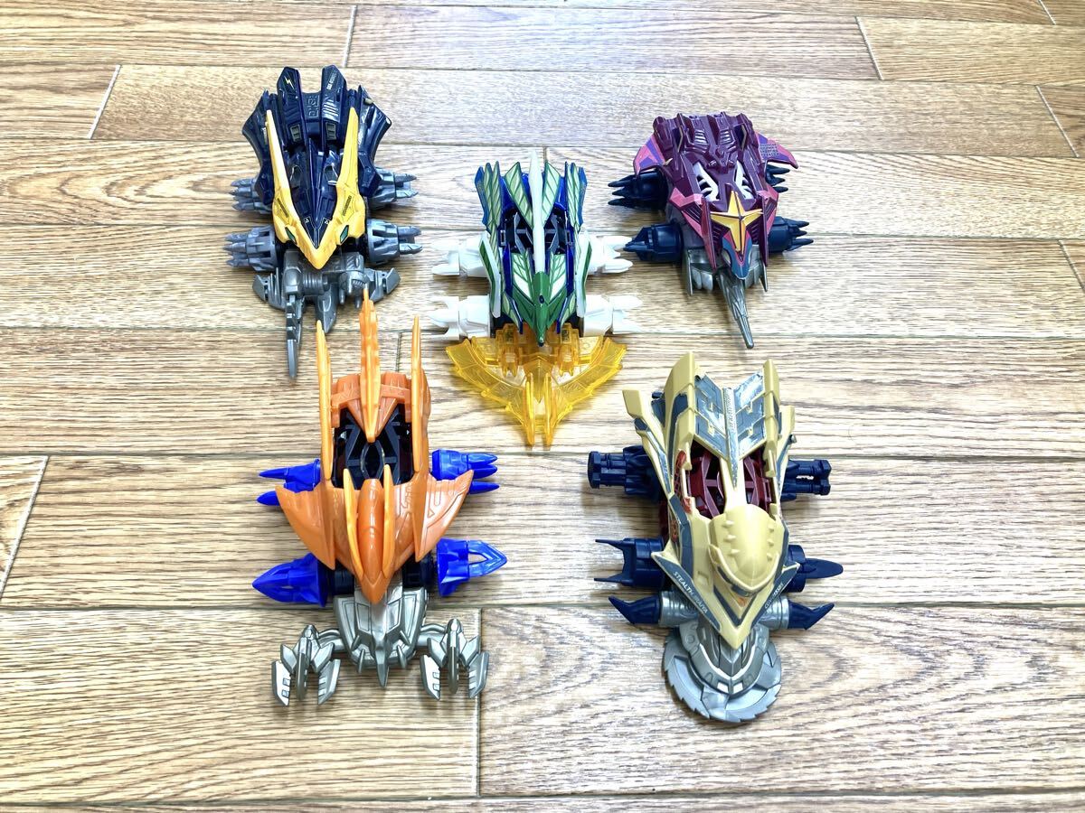新品】クラッシュギア ガルダフェニックス 劇場バージョン ゴルド