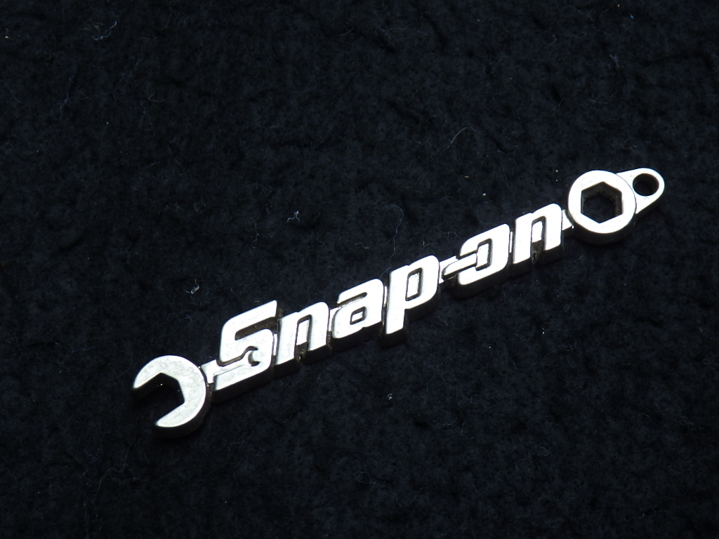 新品】スナップオン【Snap-on】壁飾り☆大きなレンチSロゴ☆壁掛け看板