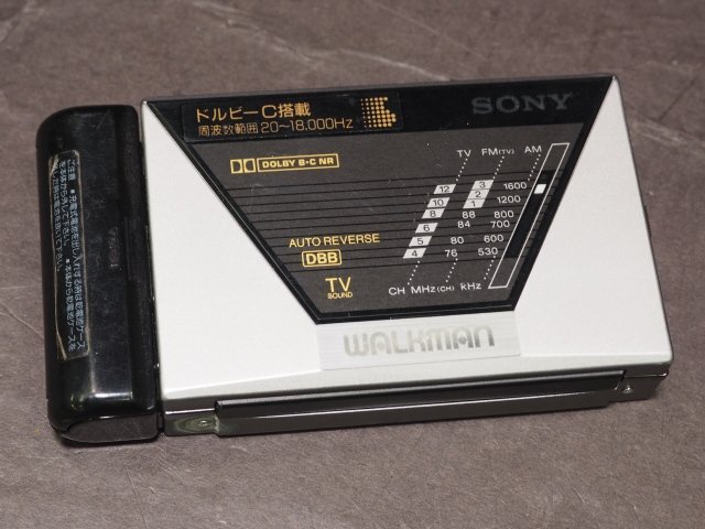 きれい】ソニー SONY ウォークマン WALKMAN WM-F501 黒 希少 ハード