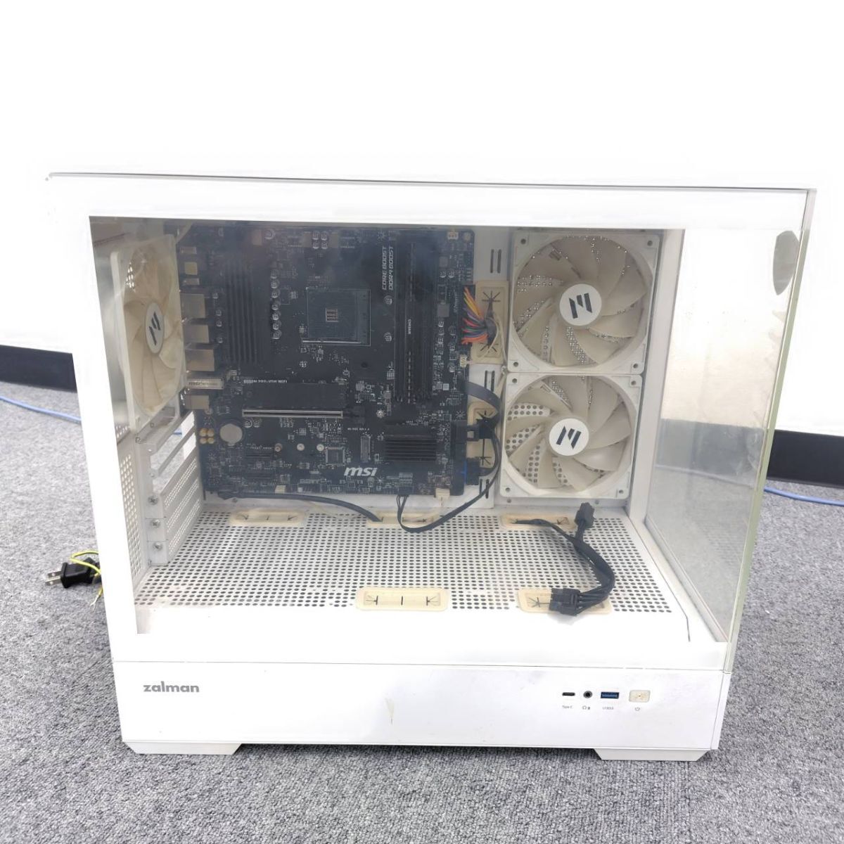ニトリ ガラスPCラックファブ ホワイト PHー40980 中古】ニトリ ガラス PC ラック ファブ ホワイト パソコンデスク
