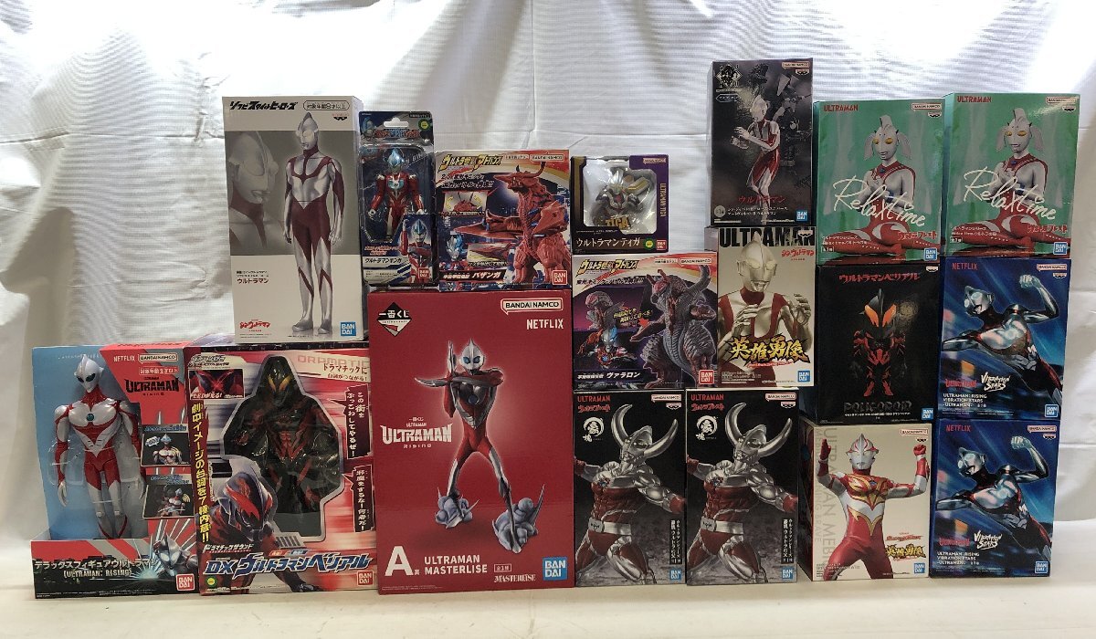 中古】ウルトラの父＆ウルトラの母 ミニフィギュア 骨バージョン 2体