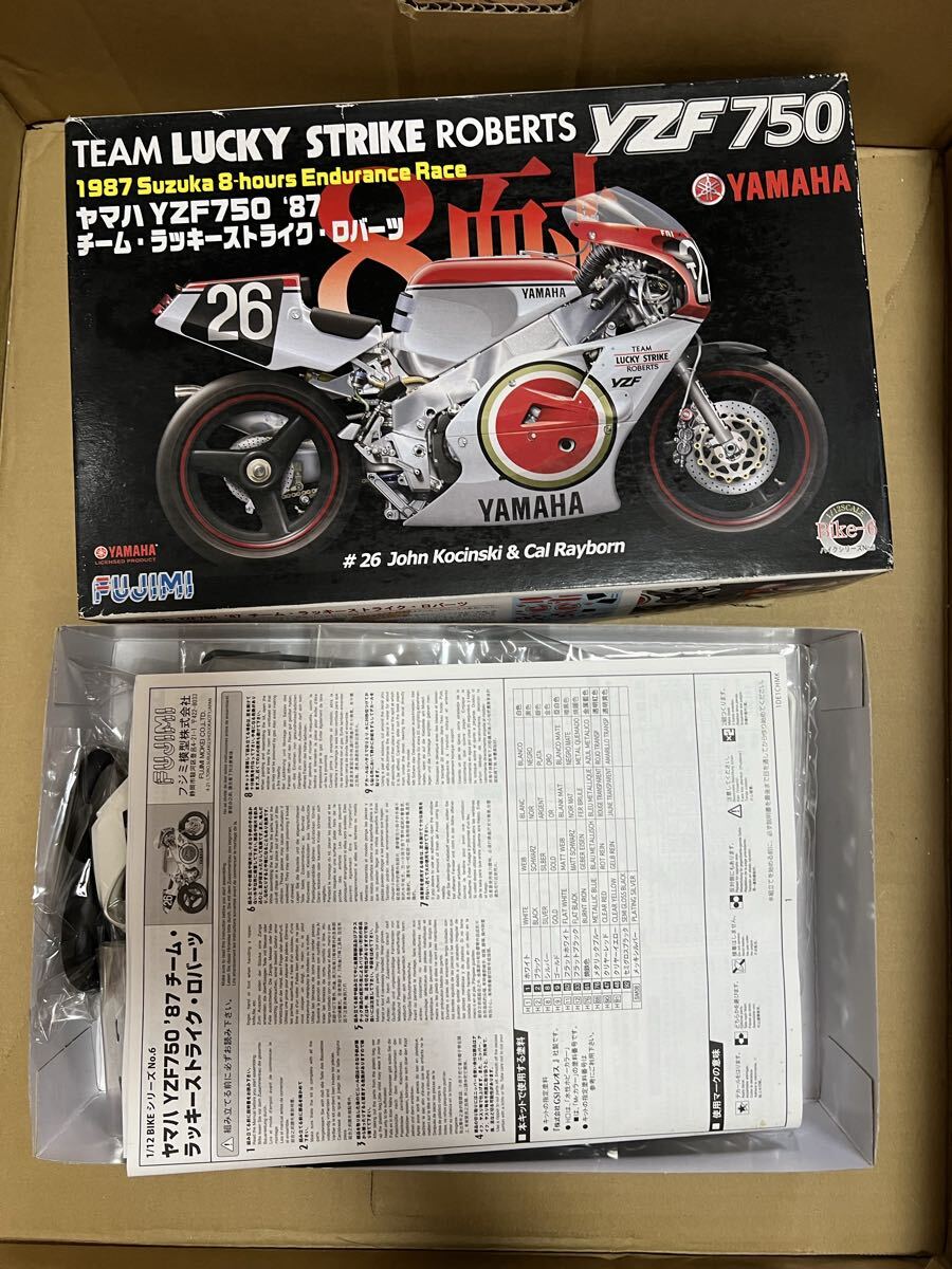 1/12 YAMAHA FZR750R (OW01) 完成品 YZF750 '87 ラッキーストライク