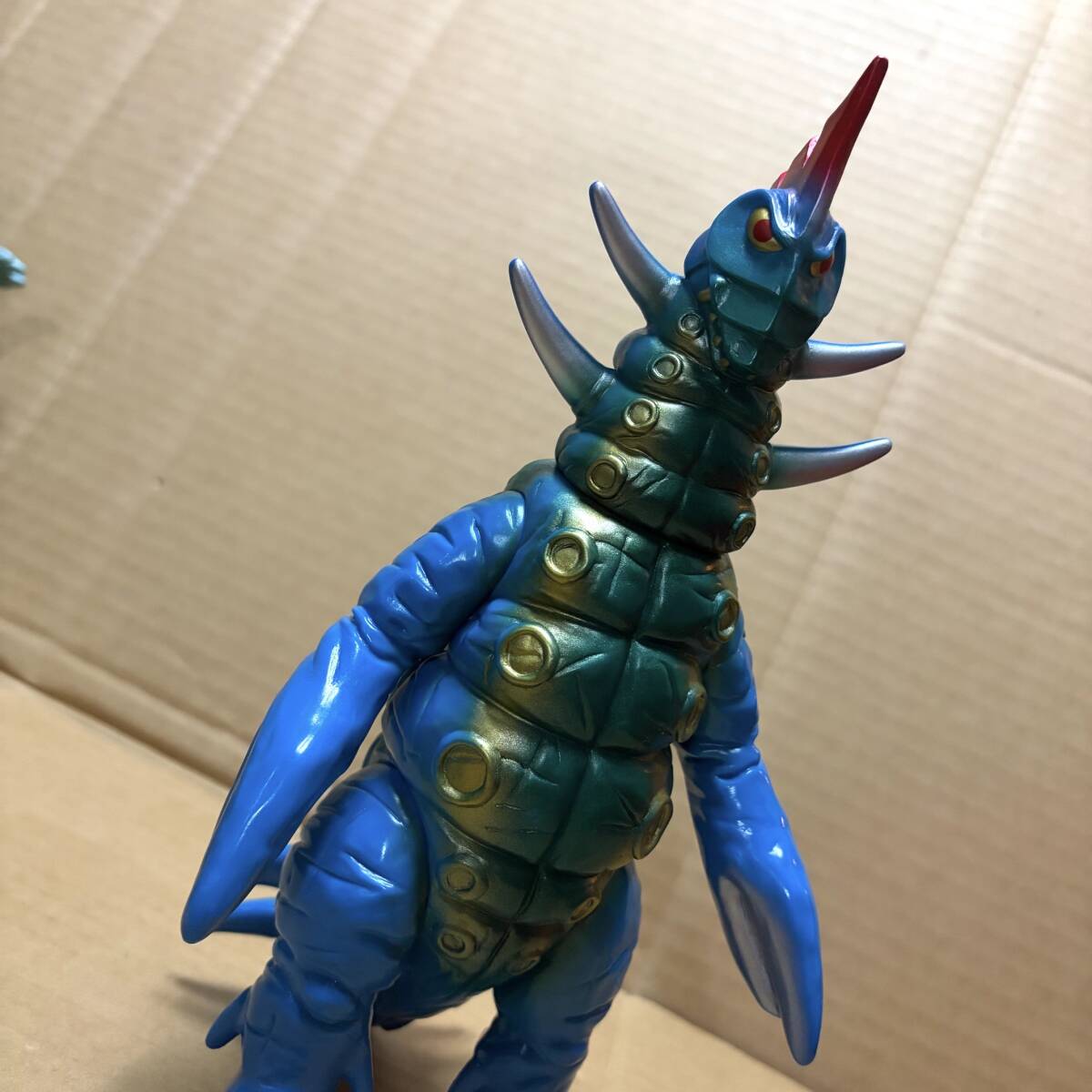 新品】☆未開封『にせアストラ』流通限定版 2001 怪獣郷 ウルトラキー