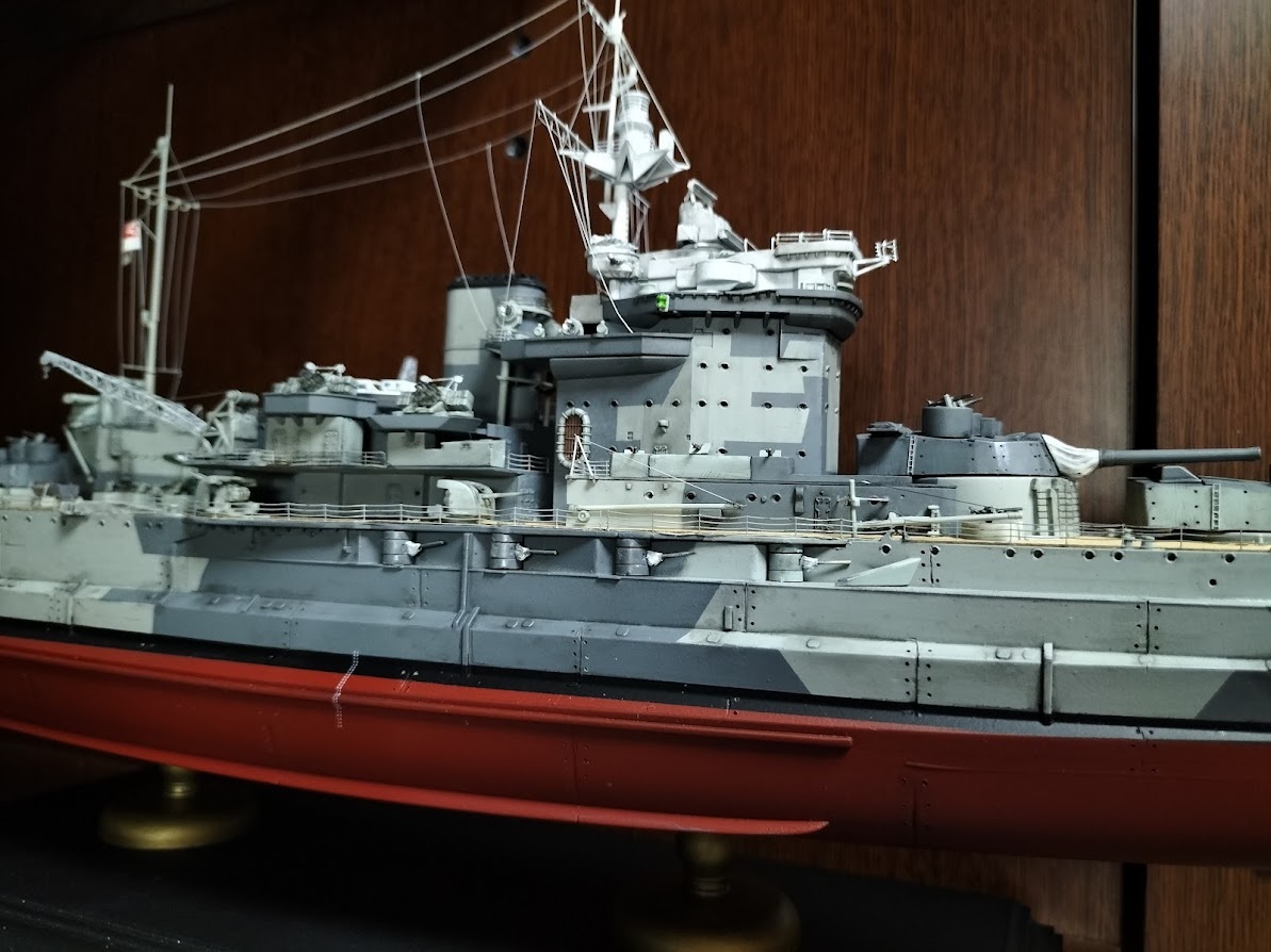 販売代理品】【完成品】1/700 イギリス海軍戦艦 ウォースパイト ※販売
