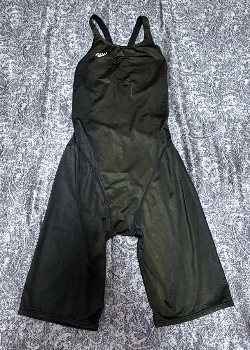 新品】 スピード 競泳水着 アクアブレード うろこ 強光沢 新品 150
