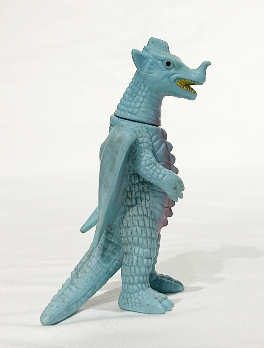 ブルマァク復刻版怪獣シリーズ カメレキング ソフビ 成型色 水色の落札