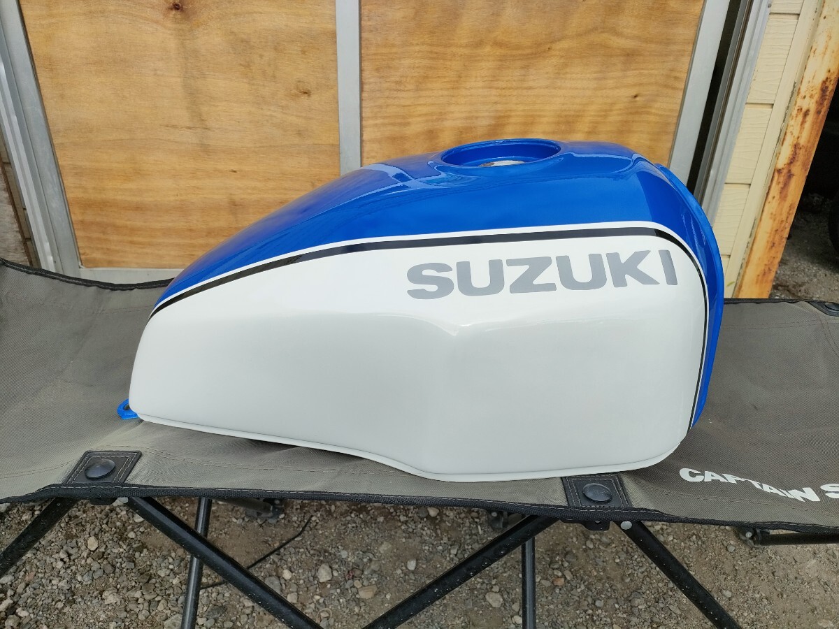 GSX400F GSX400FS GK72A 旧インパルス 外装 ガソリンタンク サイド