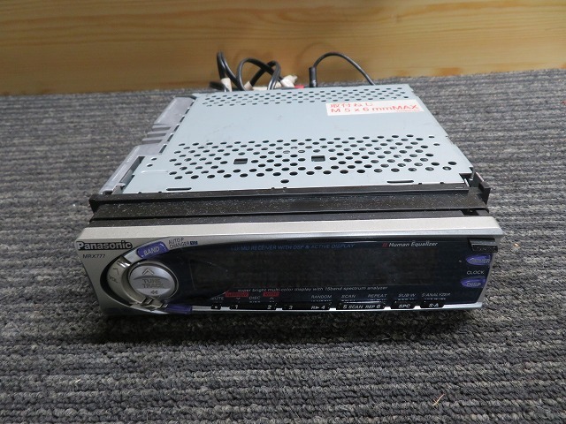 パナソニック製 CQ-DMR993D・1DINタイプのカーオーディオ・AM/FM/各2