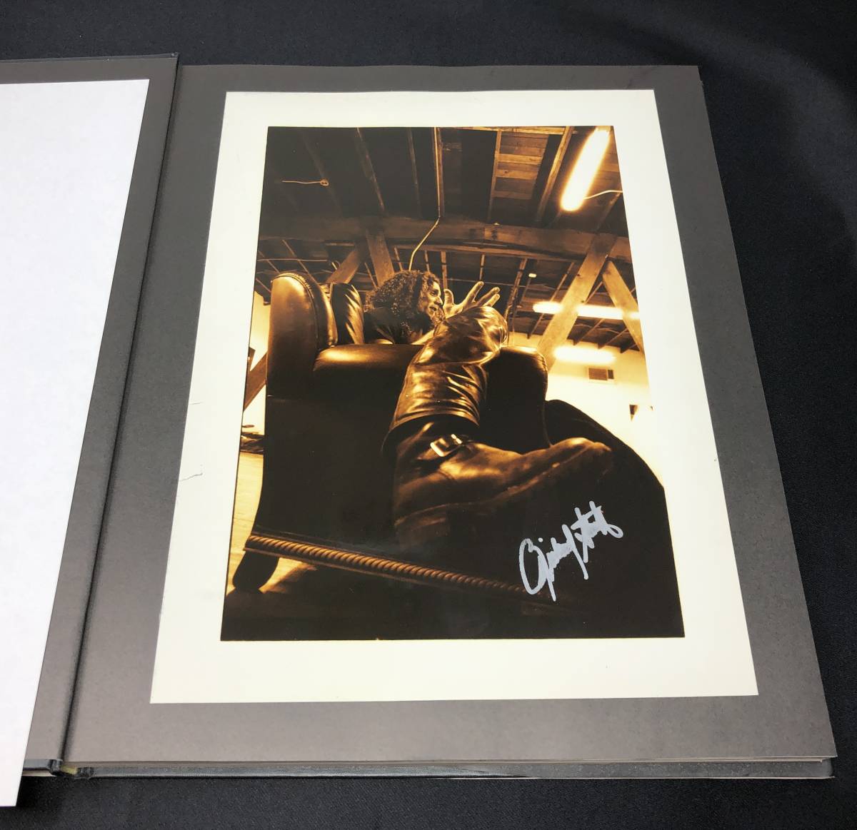 クロムハーツ　写真集 リチャード スターク クロムハーツ写真集 リチャード・スターク サイン入り写真付きの落札