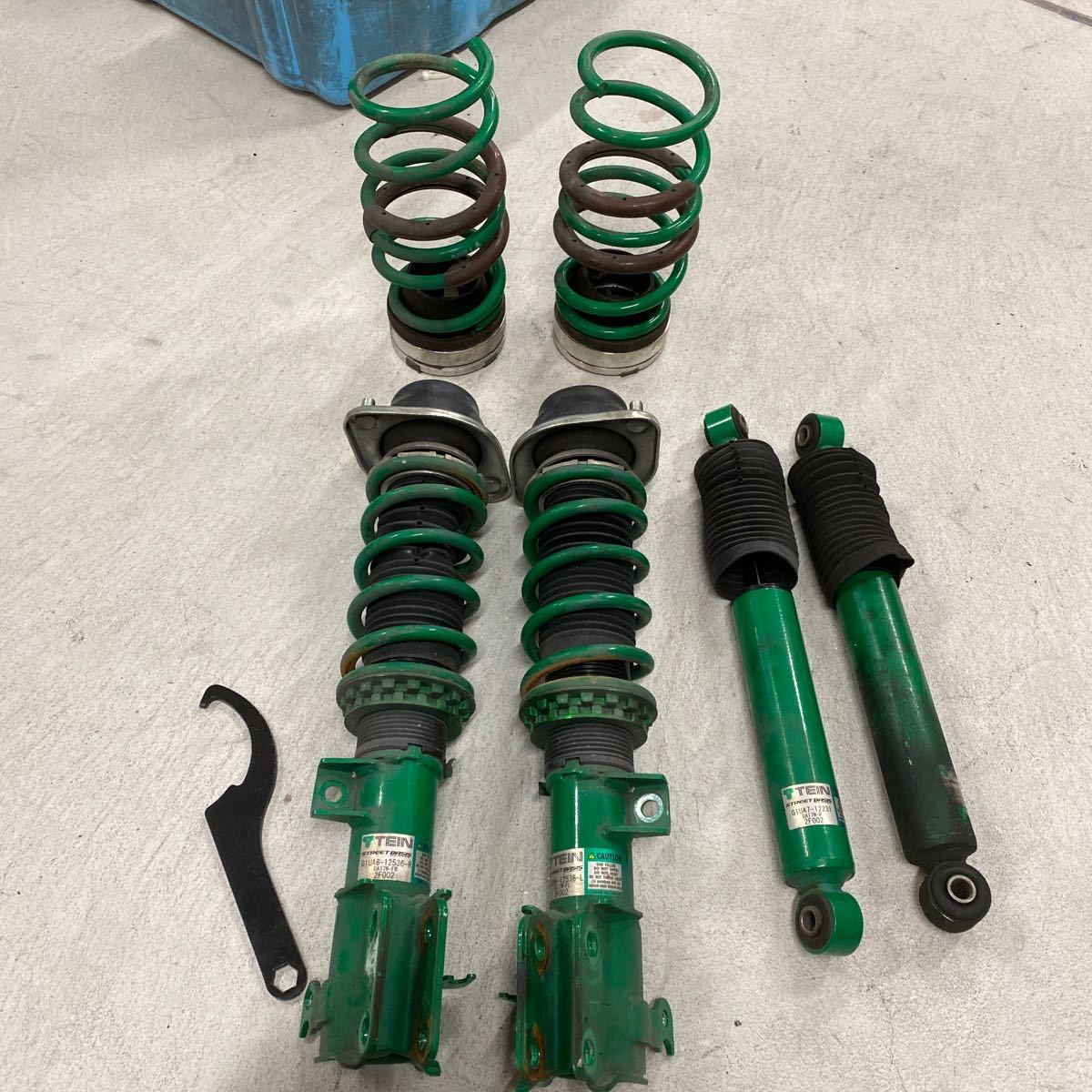 Suzuki スズキ エブリィワゴン Da17w テイン車高調 車高調 Tein の落札情報詳細 ヤフオク落札価格情報 オークフリー スマートフォン版