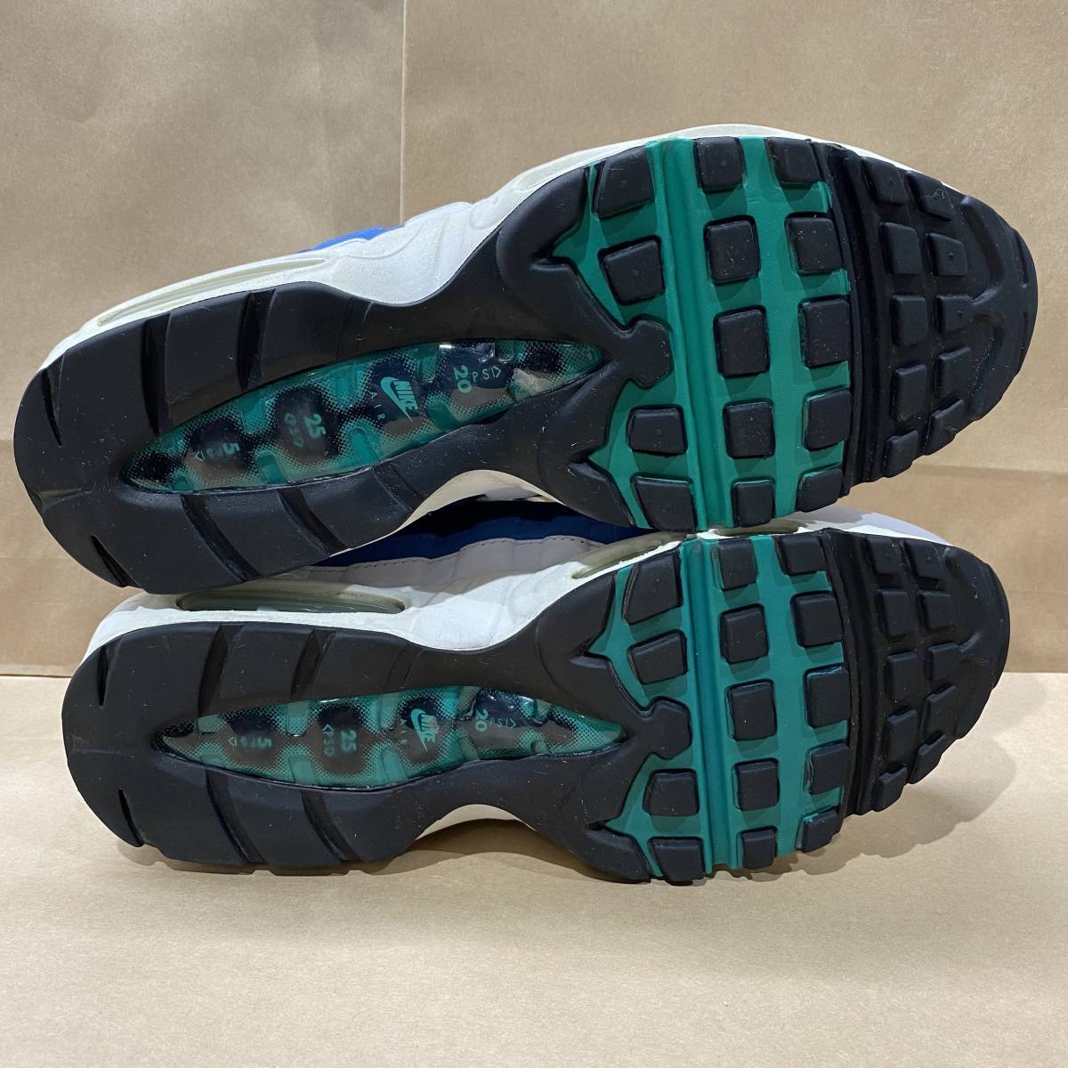 Us10 28cm Nike Air Max 95 Og 131 ナイキ エア マックス 95 ブルーグラデ 復刻 15年製 ブルー グラデ イエロー オリジナル の落札情報詳細 ヤフオク落札価格情報 オークフリー スマートフォン版