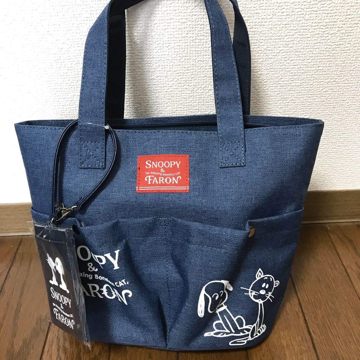 新品 送料無料 スヌーピー ファーロン トートバッグ パスケース 2点セット 新品未使用 紺 の落札情報詳細 ヤフオク落札価格情報 オークフリー スマートフォン版