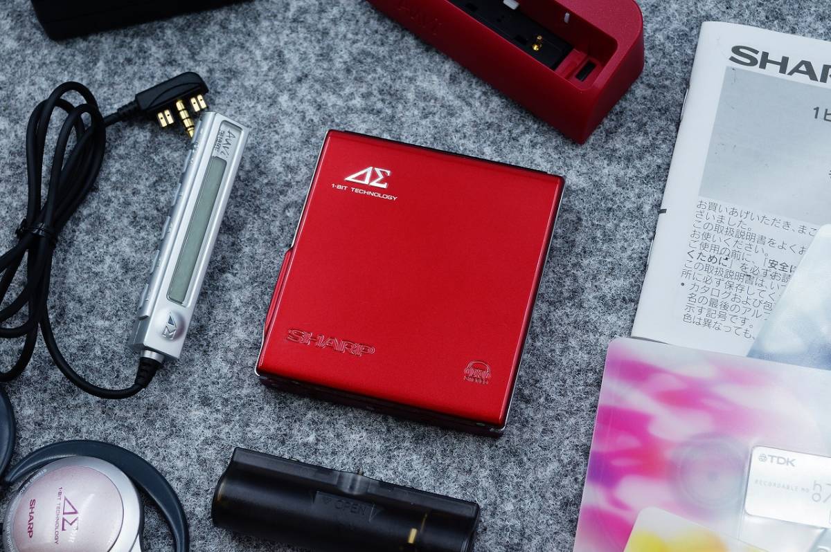 SHARP MD-DS70 赤色 ポータブルMDプレーヤー ジャンク品】SHARP MD