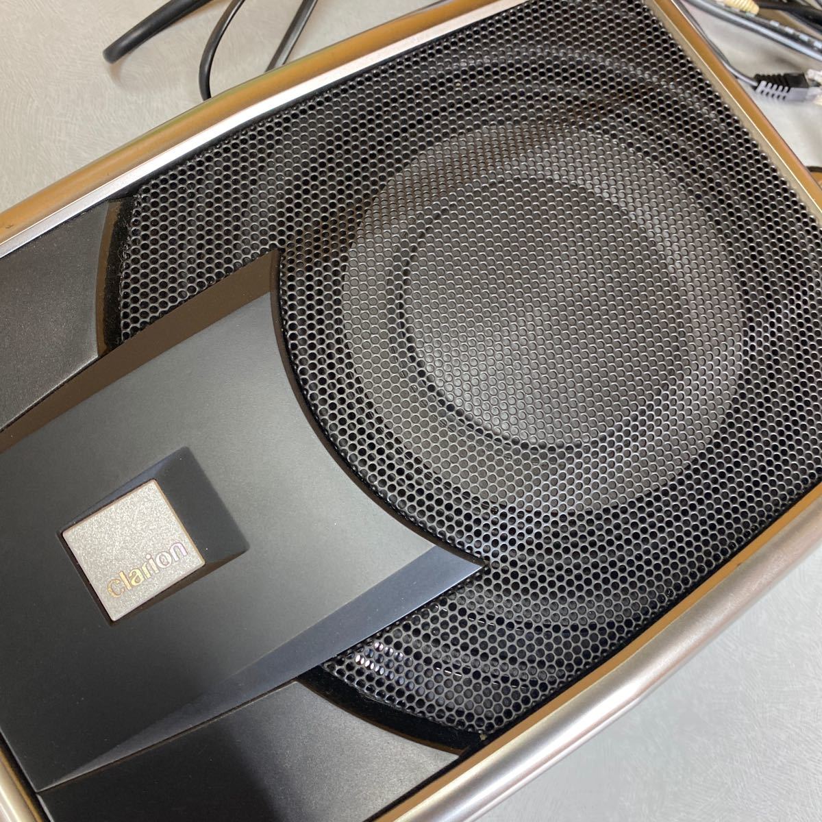 クラリオン１７ｃｍ密閉型パワードサブウーファーｓｒｖ２５０ 薄型 チューンナップウーハー 動作確認済み の落札情報詳細 ヤフオク落札価格情報 オークフリー スマートフォン版