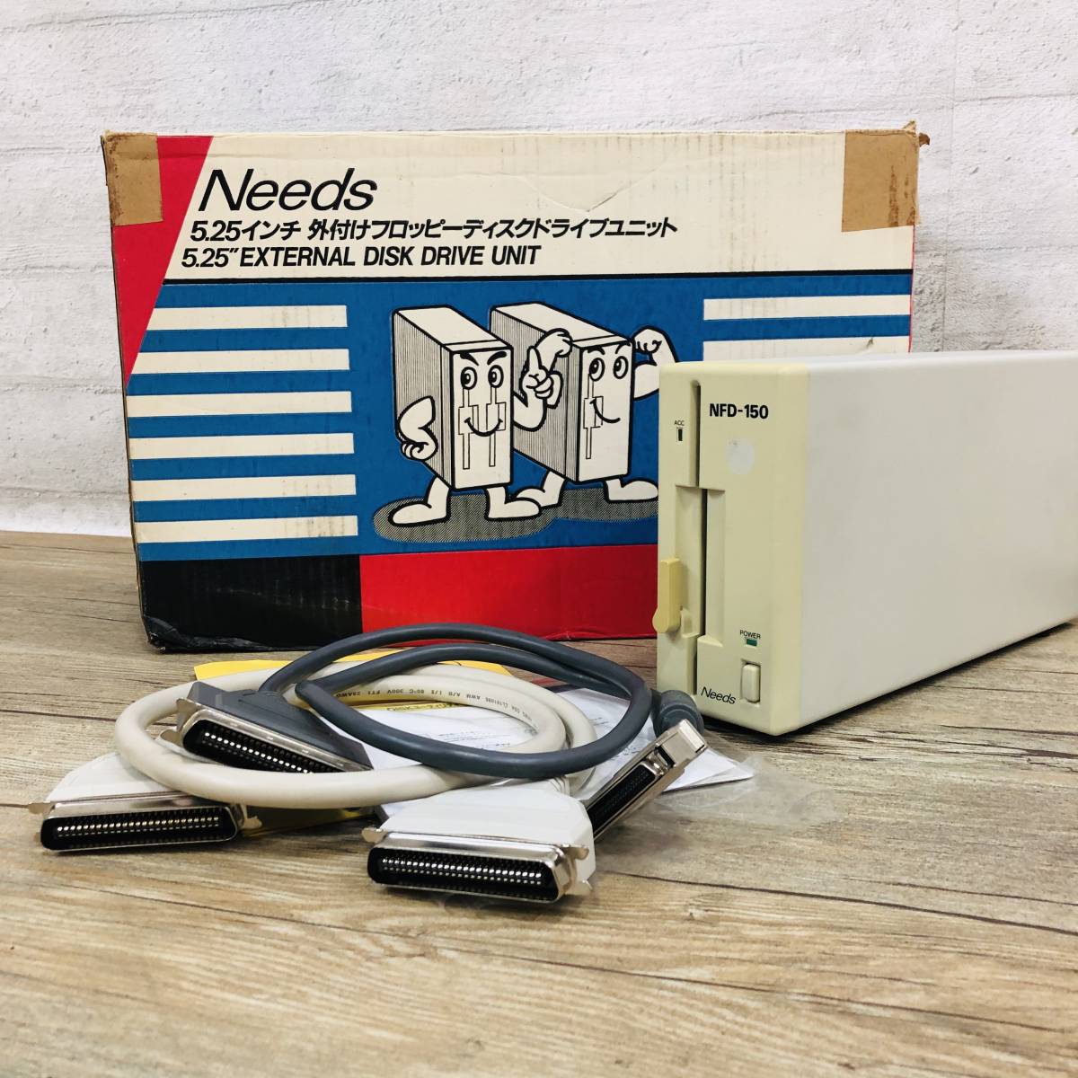 値下げ　外付けフロッピーデスク　Needs NFD-150　5インチ　希少　美品 外付けフロッピーデスク Needs NFD-150 5インチ 希少 美品 Needs NFD