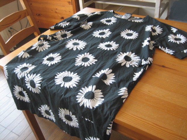 Gap ギャップ ひまわり ワンピース 黒 の落札情報詳細 ヤフオク落札価格情報 オークフリー スマートフォン版