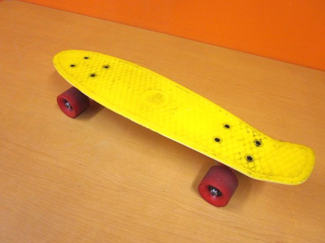 7421REZ◎Penny ペニー AUSTRALIA 22インチ イエロー ピザ柄 スケート