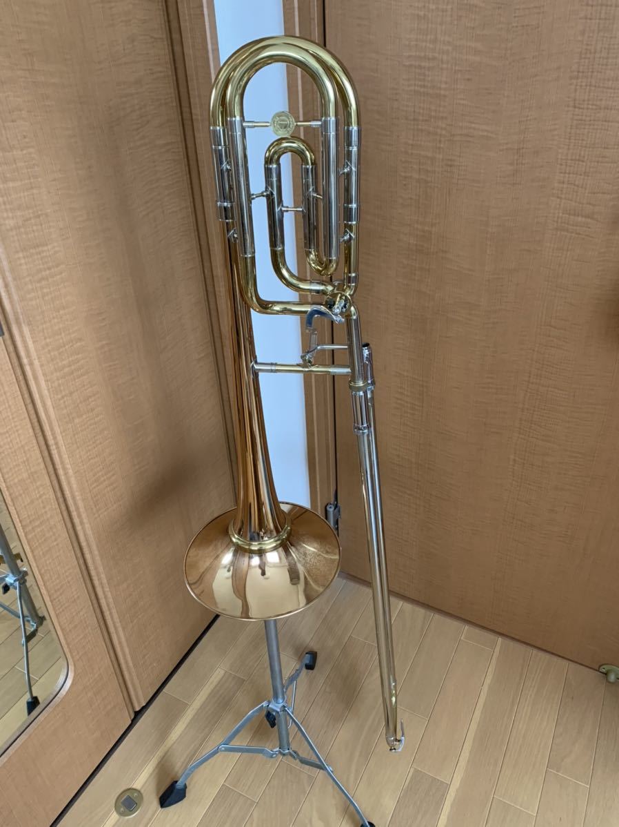 ☆ Holton(ホルトン) TR259 B♭/F太管トロンボーンusedベルカットの