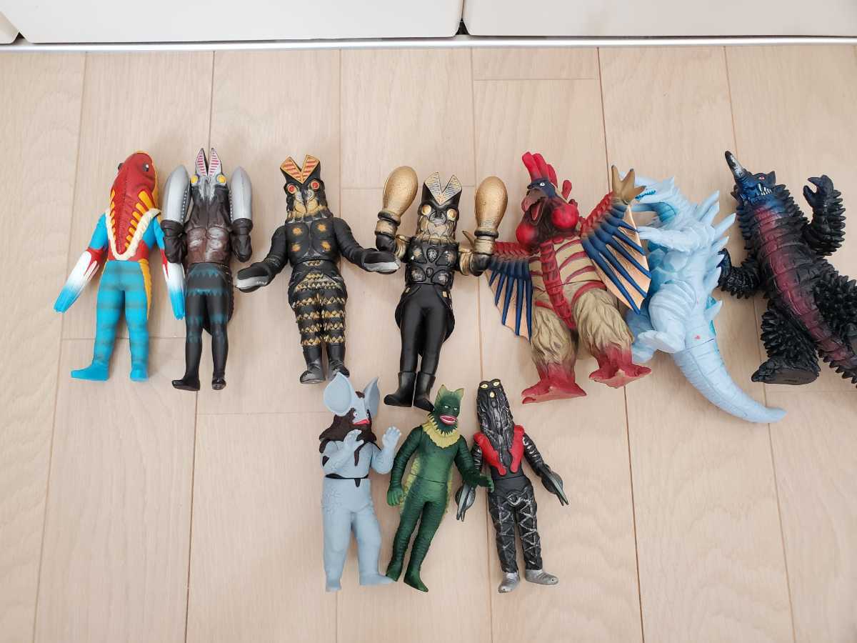 ウルトラ怪獣 怪獣 ソフビ 大量 ジャンク レア ウルトラマン バルタン星人 メトロン星人 超合金 フィギュア 特撮 円谷 の落札情報詳細 ヤフオク落札価格情報 オークフリー スマートフォン版