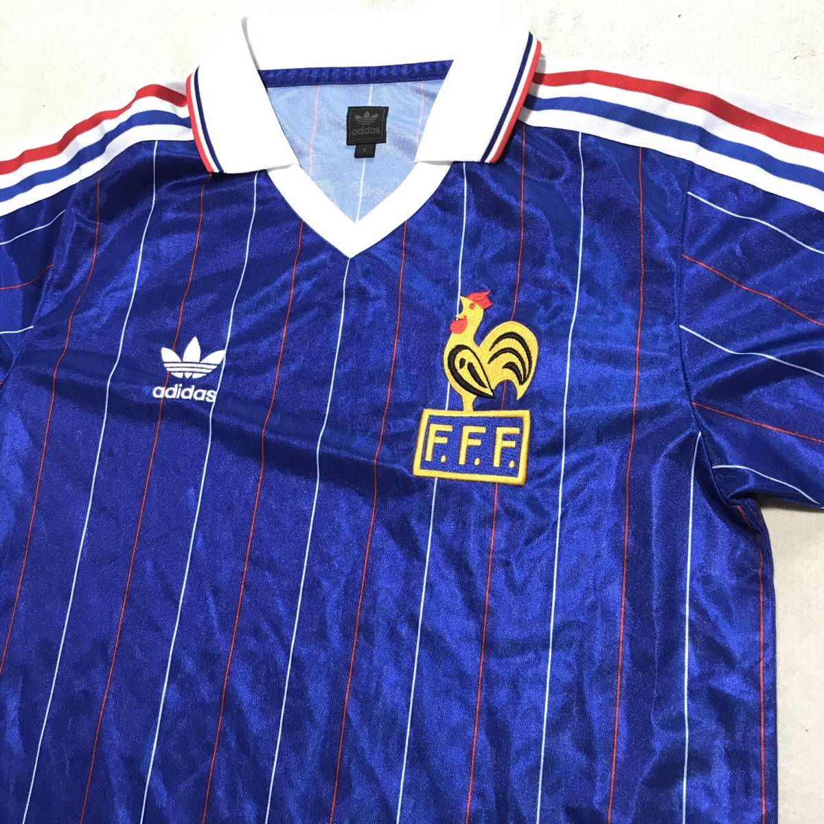 【アディダス】adidas ユーロ84フランス代表復刻ユニ　10番　ほぼ未使用 アディダス】adidas ユーロ84フランス代表復刻ユニ10番ほぼ未使用