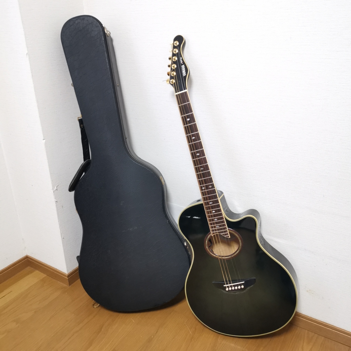 YAMAHA APX 10sアコースティックギター ケース付き ヤマハ エレキアコースティックギター APX-10S ハードケース付き