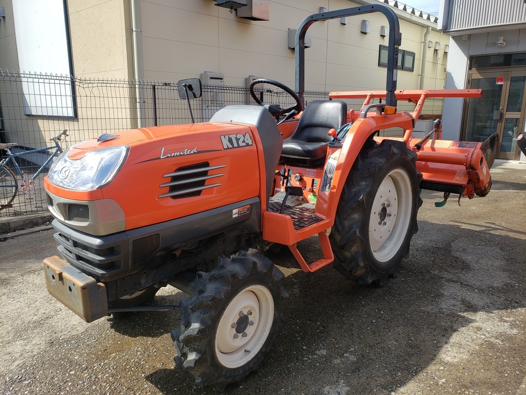 愛知発 クボタ Kubota Kt24 Limited トラクター 水平 逆転 安全バー付 24馬力 の落札情報詳細 ヤフオク落札価格情報 オークフリー スマートフォン版
