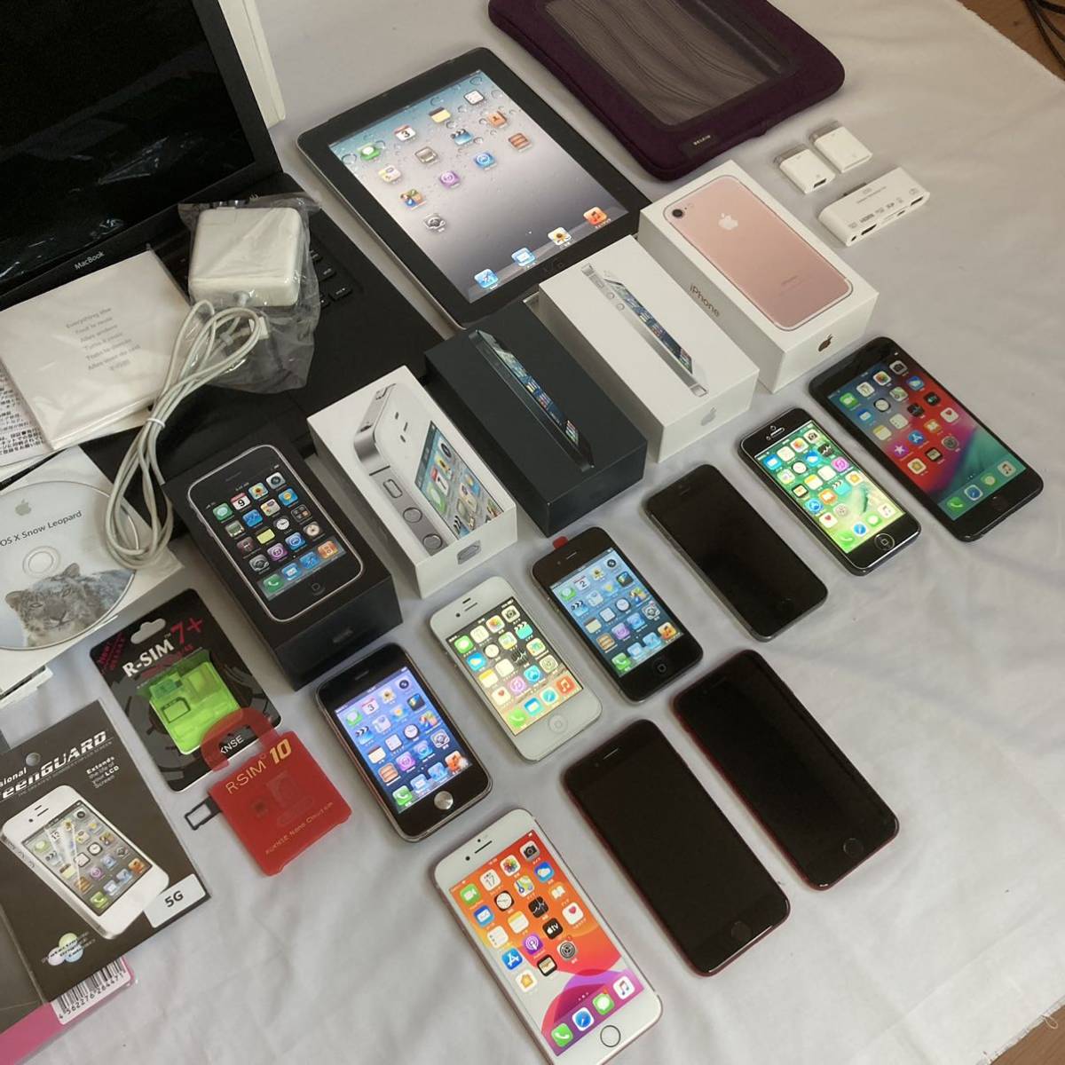 超お得 Apple Iphone8 Ipad Macbook まとめ売り 動作品 Simロック解除アダプター ケース多数 の落札情報詳細 ヤフオク落札価格情報 オークフリー スマートフォン版