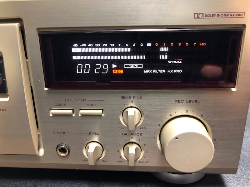 TEAC V-1050 ステレオカセットデッキ 3ヘッドカセットデッキ TEAC V