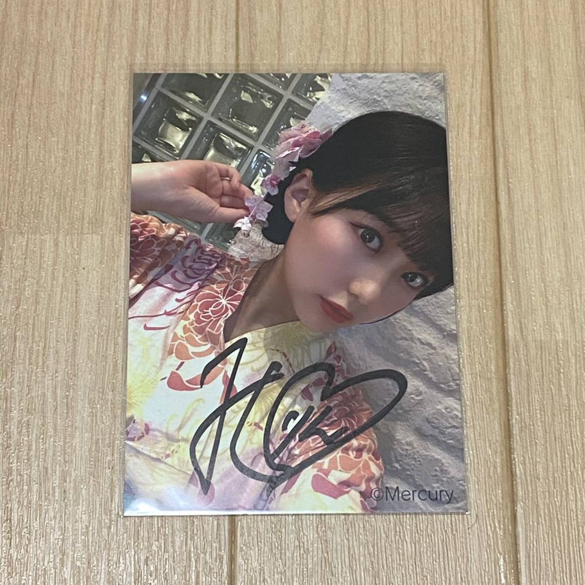 HKT48サイン入りファイル 初々しく