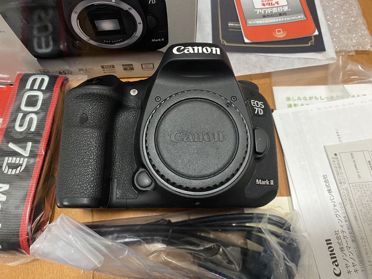 Canon Eos 7d Mark2 キャノン 一眼レフ デジカメ デジタルカメラ マーク2 の落札情報詳細 ヤフオク落札価格情報 オークフリー スマートフォン版