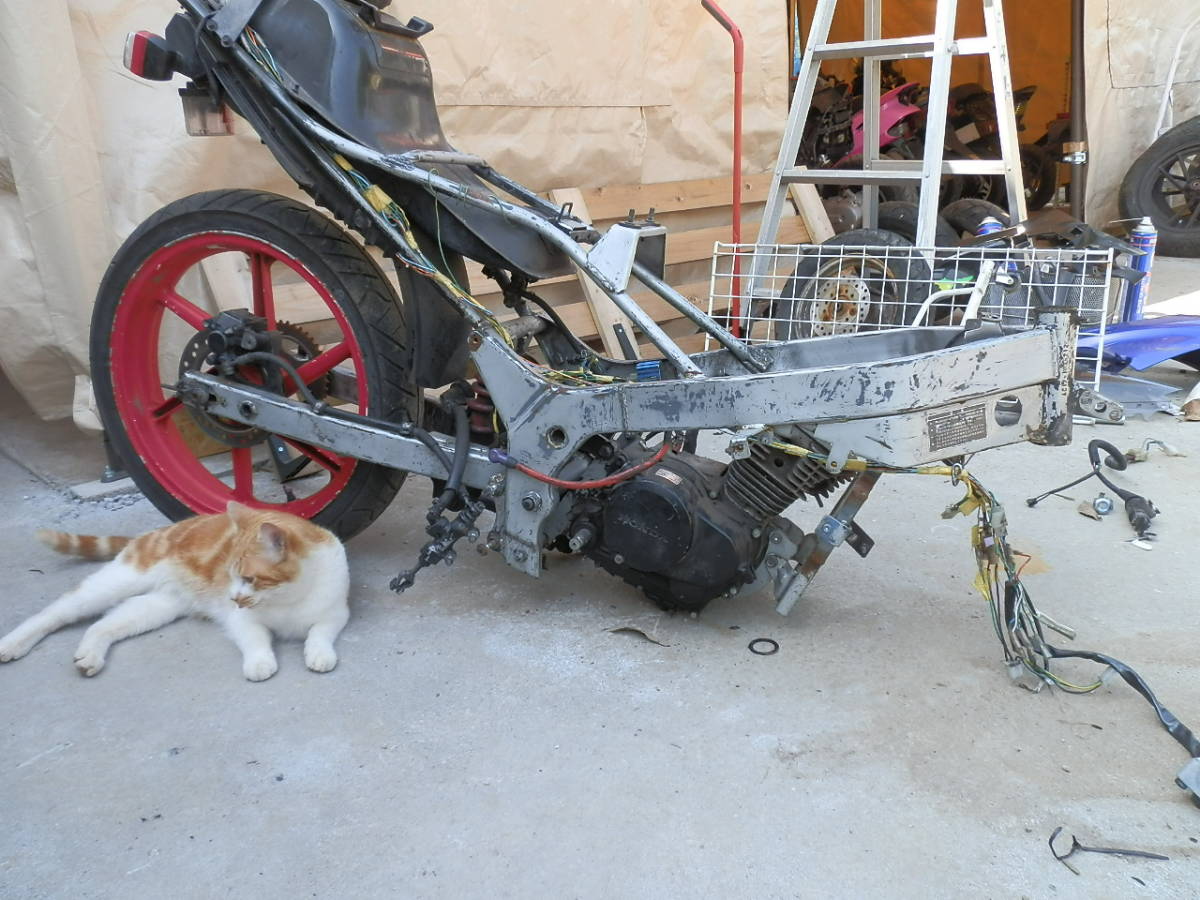 千葉県野田市より エヌプ系 Ns 1車体にエイプエンジン 縦型４ミニ積替え済み 魔改造ベース車に エンジンクランキングok の落札情報詳細 ヤフオク落札価格情報 オークフリー スマートフォン版