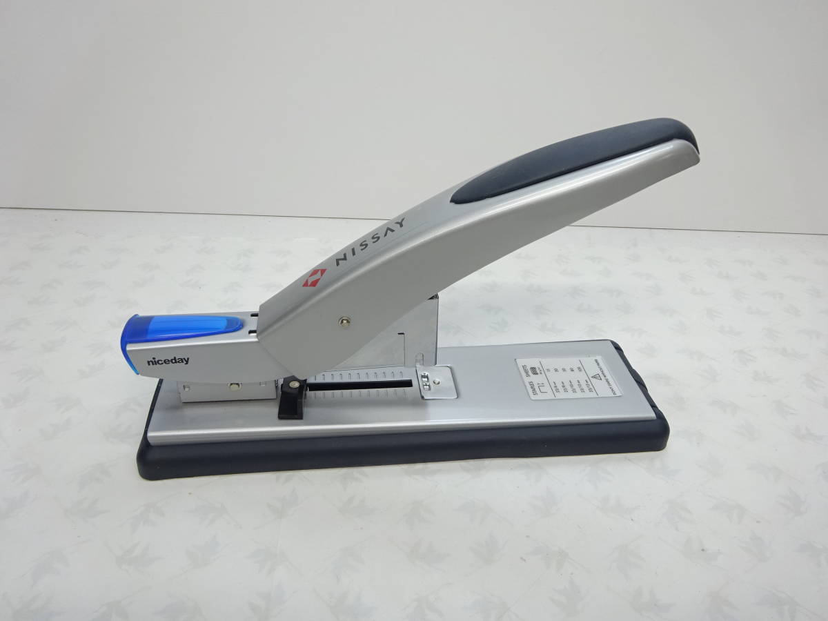 niceday ナイスデイ stapler 大型ホッチキス 100枚綴じ 事務用品 資料綴じの落札情報詳細 ヤフオク落札価格検索 オークフリー