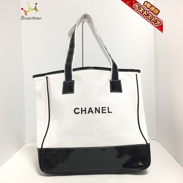 シャネル CHANEL トートバッグ - キャンバス×エナメル（合皮） 白×黒