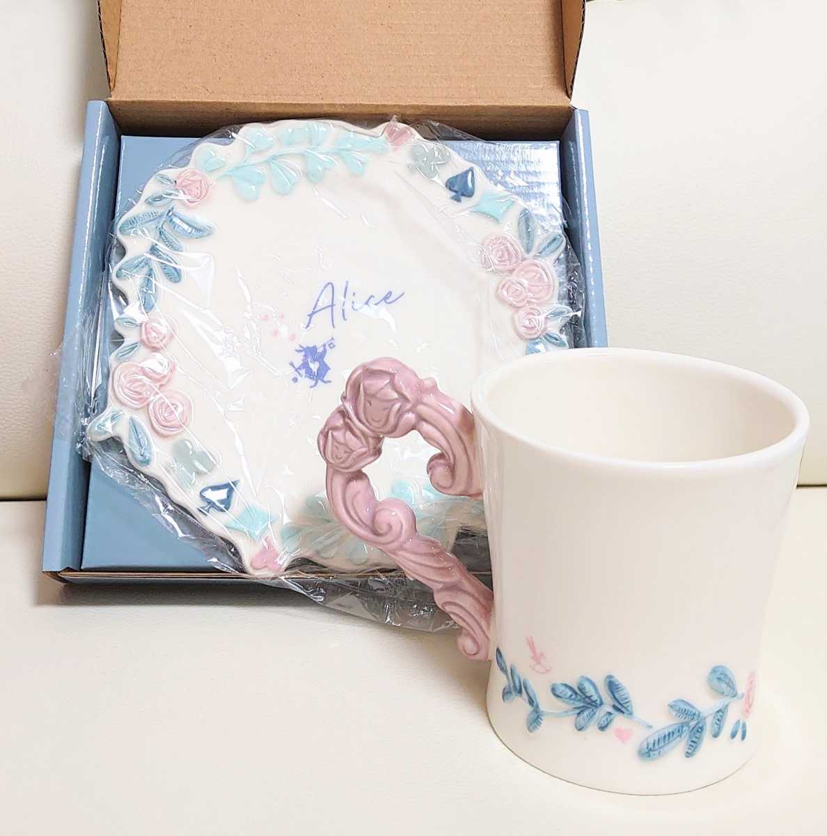 新品 ふしぎの国のアリス 不思議の国のアリス マグカップ ソーサー ティーセット ディズニー 花たち ゴールデンアフタヌーン お茶会 の落札情報詳細 ヤフオク落札価格情報 オークフリー スマートフォン版