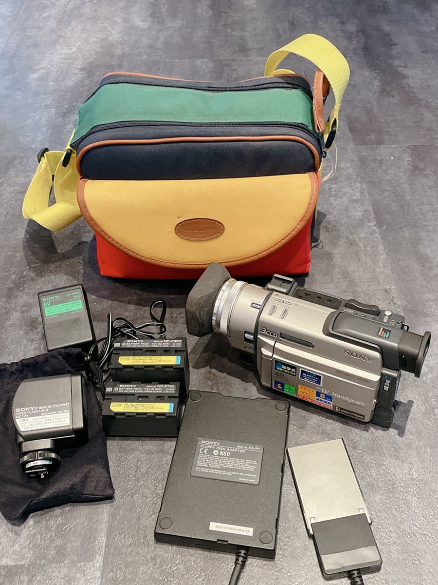 【目立った傷や汚れなし】SONY ソニー DCRTRV900 デジタルビデオカメラ ハンディカム FLOPPY DISK ADAPTER（フロッピーディスクアダプター）FAP1 の落札情報