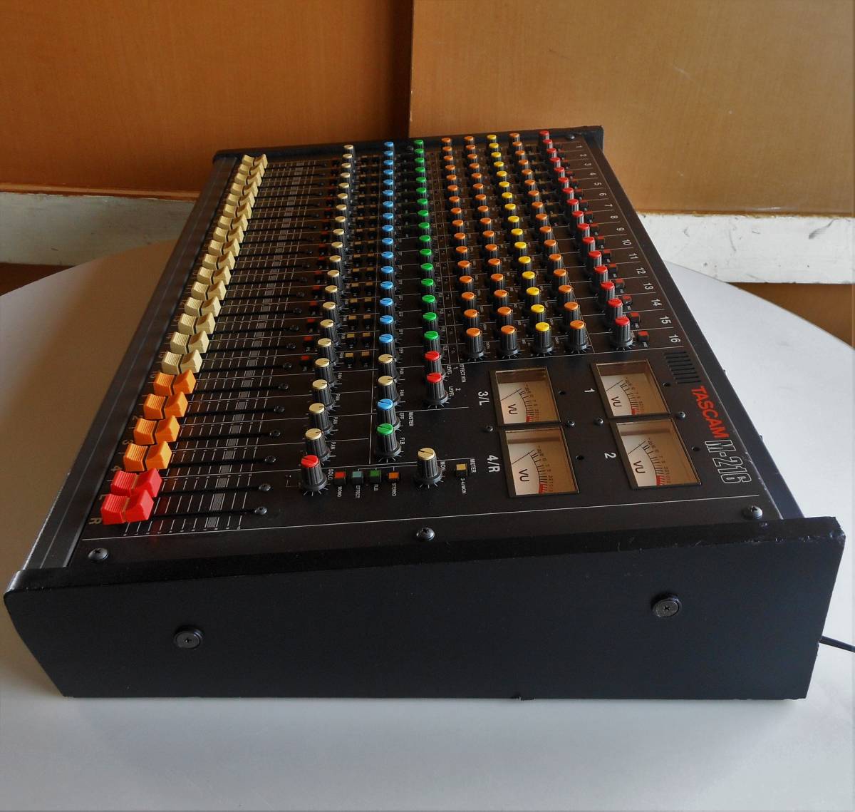 TASCAM M-216 アナログミキサー 16ch ビンテージ タスカム TASCAM M-216 アナログミキサー 16ch ビンテージ タスカム